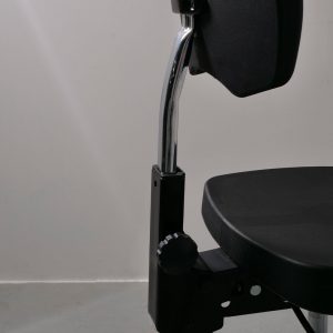 Chaise technique en polyurethane asynchrone zoom sur le mécanisme de l'assise Navailles