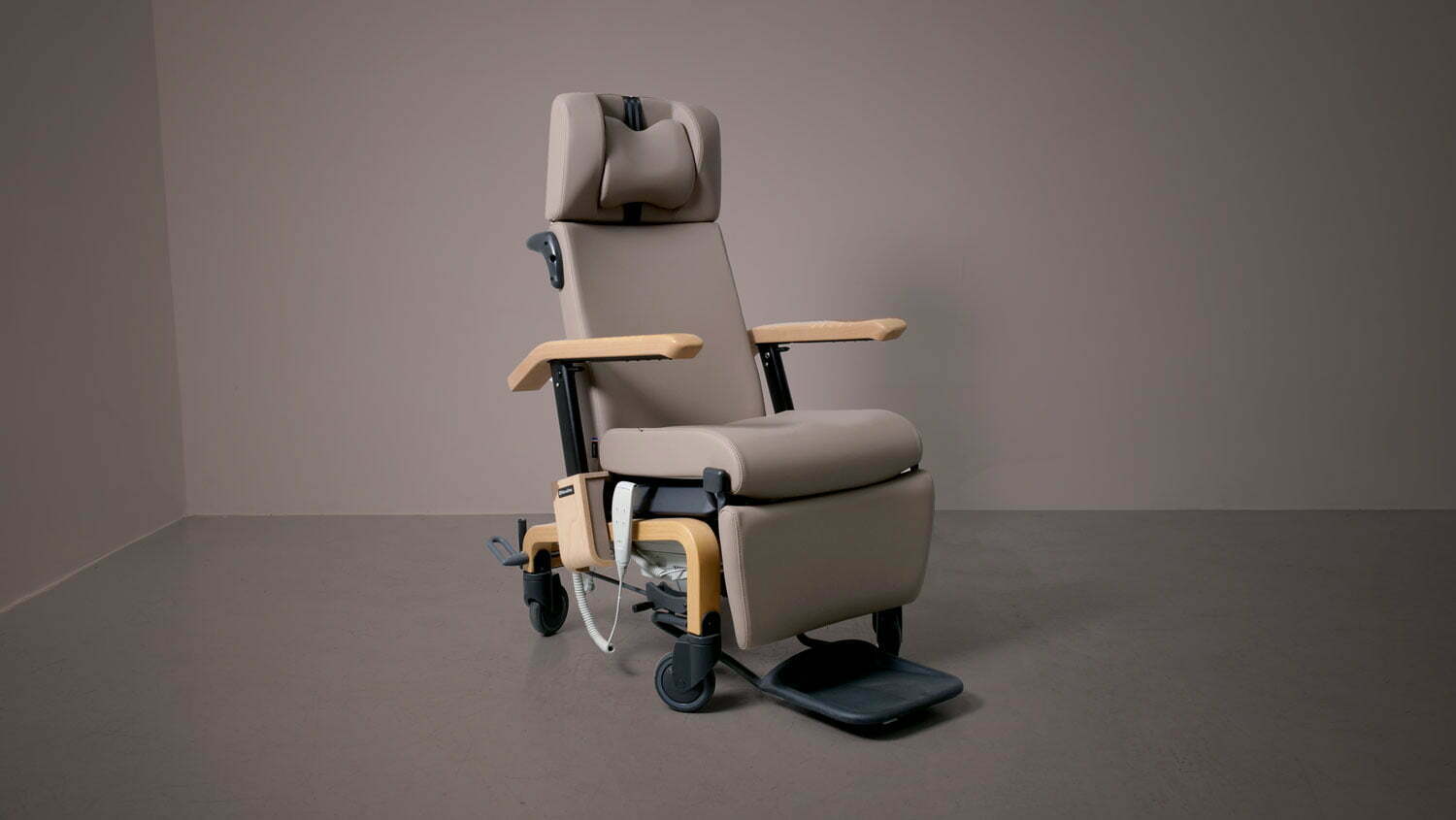 Fauteuil de repos électrique médical Gaia Bois marron Navailles