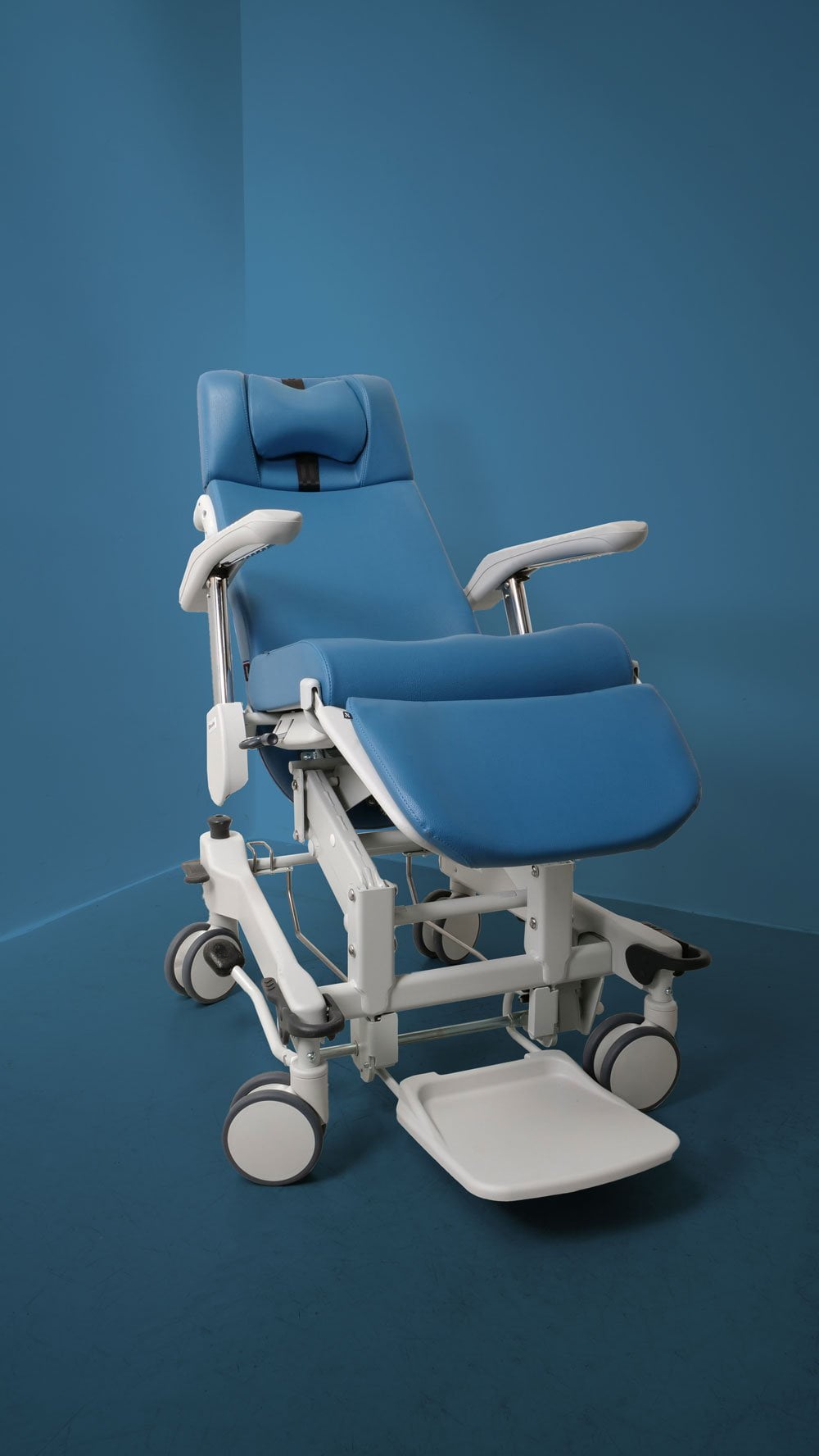 fauteuil médical inclinable et relevable gaia lift up navailles