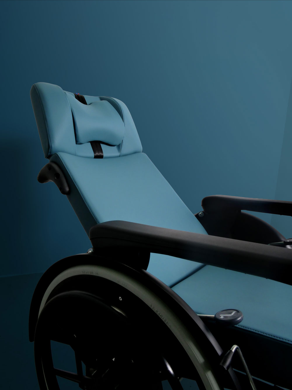 fauteuil_médical_remboursé_par_la_sécurité_sociale_Mobilys_inclinable_Navailles