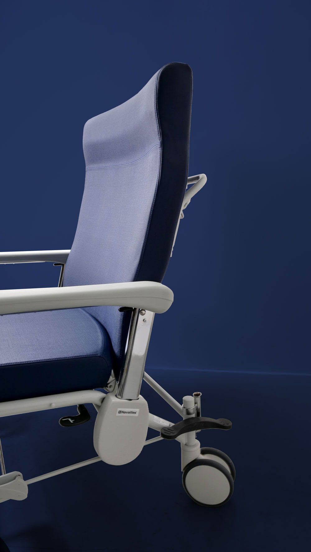fauteuil bariatrique médicalisé de profil minos