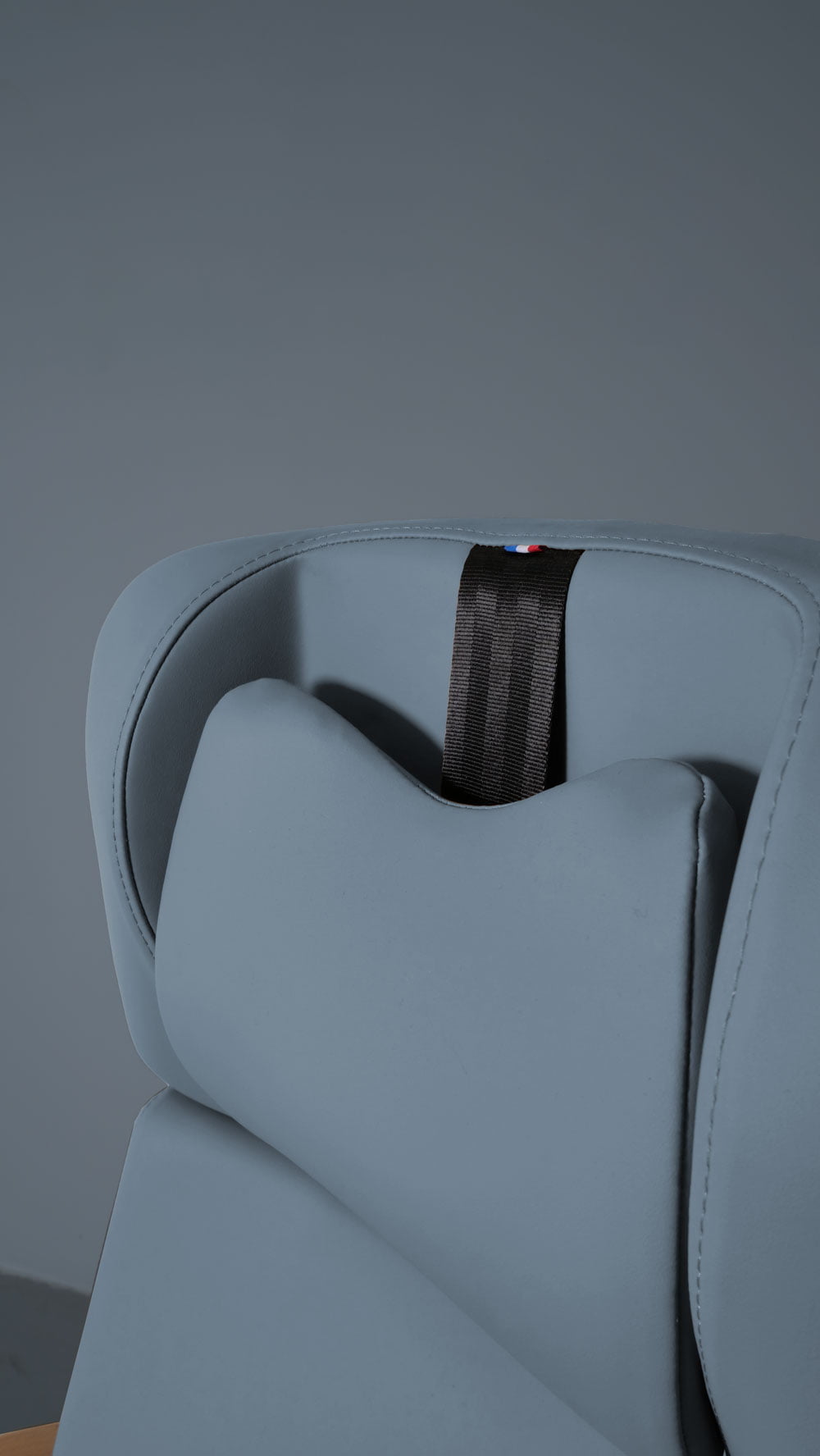 appuie tete confort favorisant le repos sur le fauteuil gaia bois fauteuil de repos médical navailles