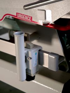 accesssoire_pose_tige_porte_serum_fauteuil_ambulatoire_medical_orphee_navailles